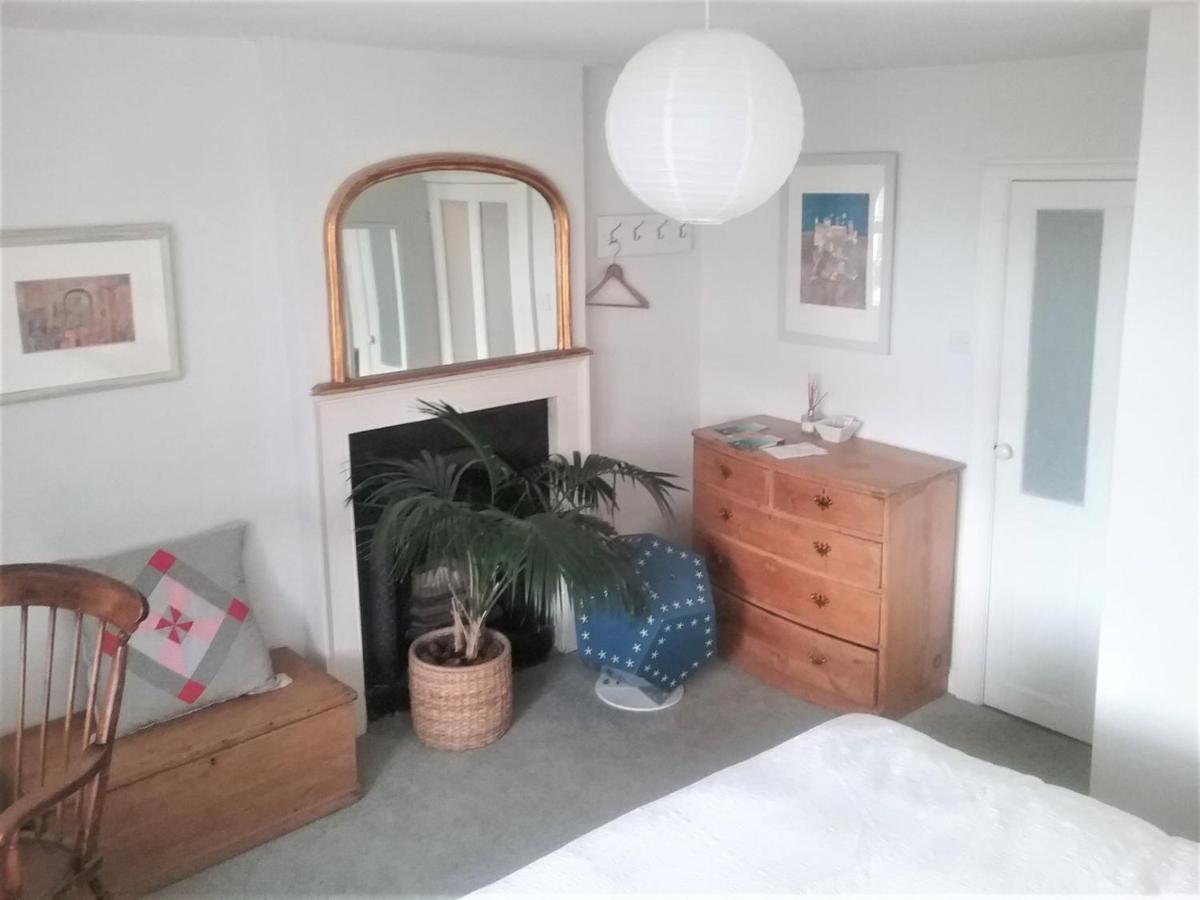 38 Newtown Guest House Bradford-On-Avon ภายนอก รูปภาพ
