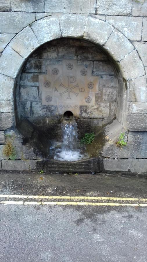 38 Newtown Guest House Bradford-On-Avon ภายนอก รูปภาพ